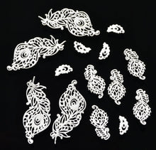 30 x Simply Heaven Edible Pre-Made Ready to Use Edible Cake Lace made from mat 44