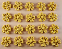 20 x Edible 3D 22mm flower flowers icing toppers, cake cupcakes decorations T031