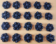 20 x Edible 3D 15mm daisies daisy flowers icing toppers, cake cupcakes decorations T017
