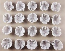 20 x Edible 3D 25mm Buttercup flowers icing toppers, cake cupcakes decorations T045