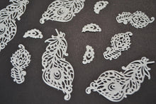 30 x Simply Heaven Edible Pre-Made Ready to Use Edible Cake Lace made from mat 44