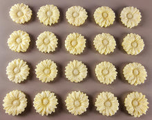 20 x Edible 3D 20mm flower flowers icing toppers, cake cupcakes decorations T021