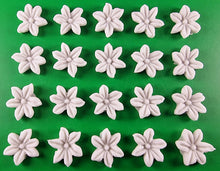 20 x Edible 3D 20mm flower flowers icing toppers, cake cupcakes decorations T034