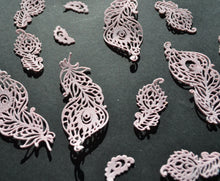 30 x Simply Heaven Edible Pre-Made Ready to Use Edible Cake Lace made from mat 44