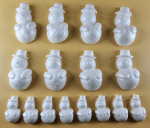 16 x Edible 3D 45mm Snowmen Snowman, Christmas icing toppers, cake cupcakes decorations T096