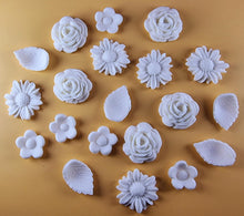 20 Piece Edible 3D Bouquet Flower set, icing toppers, cake cupcakes decorations T070