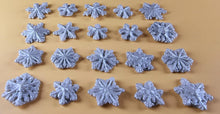20 x Edible 3D 20mm Small Snowflakes icing toppers, cake cupcakes decorations T062