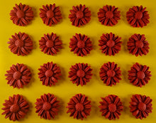 20 x Edible 3D 20mm daisies daisy flowers icing toppers, cake cupcakes decorations T016