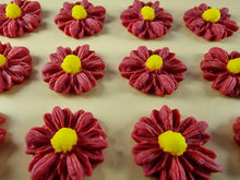 12 x Edible 3D 15mm Daisies Daisy flowers icing toppers, cake cupcakes T114
