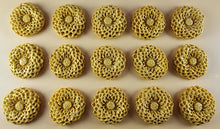 15 x Edible 3D Large Dahlia flowers, icing toppers, cake cupcakes decorations T078