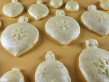 15 x Edible 3D 50mm Christmas Baubles, icing toppers, cake cupcakes decorations T091