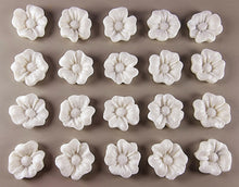 20 x Edible 3D 20mm flower flowers icing toppers, cake cupcakes decorations T019