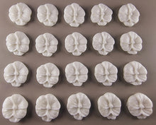 20 x Edible 3D 20mm flower flowers icing toppers, cake cupcakes decorations T028