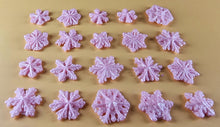 20 x Edible 3D 20mm Small Snowflakes icing toppers, cake cupcakes decorations T062