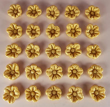 30 x Edible 3D 17mm flower flowers icing toppers, cake cupcakes decorations T006