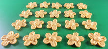 20 x Edible 3D 22mm flower flowers icing toppers, cake cupcakes decorations T026