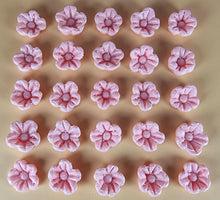 30 x Edible 3D 17mm flower flowers icing toppers, cake cupcakes decorations T006