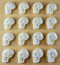 16 x Edible 3D 25mm Skulls, Halloween, icing toppers, cake cupcakes decorations T093