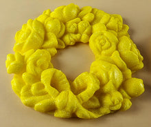4 x Edible 3D 60mm Rose Wreaths, icing toppers, cake cupcakes decorations T086