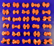 30 x Edible 3D small bows bow icing toppers, cake cupcakes decorations T012