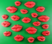 20 x Edible 3D 25mm Mixed Size Lips icing toppers, cake cupcakes decorations T050