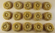 15 x Edible 3D Large Dahlia flowers, icing toppers, cake cupcakes decorations T078