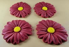 4 x Edible 3D 70mm Large Daisy Flowers icing toppers, cake cupcakes T122