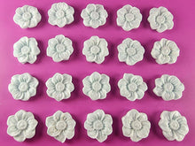 20 x Edible 3D 22mm flower flowers icing toppers, cake cupcakes decorations T025