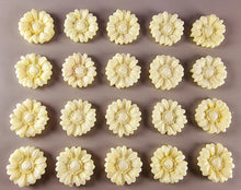 20 x Edible 3D 20mm flower flowers icing toppers, cake cupcakes decorations T020