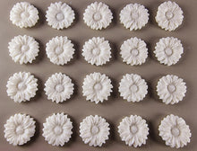 20 x Edible 3D 20mm flower flowers icing toppers, cake cupcakes decorations T021