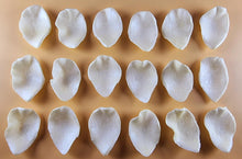 18 x Edible 3D 36mm Rose Petals icing toppers, cake cupcakes decorations T044