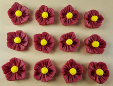 12 x Edible 3D 20mm flowers icing toppers, cake cupcakes decorations T105