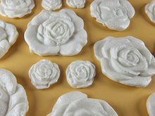 15 x Edible 3D Mixed Roses flowers Set, icing toppers, cake cupcakes decorations T077
