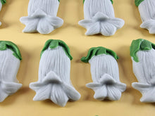 18 x Edible 3D 55mm Bluebell flowers icing toppers, cake cupcakes T119