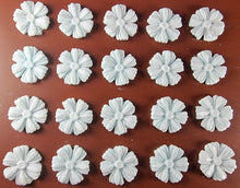 20 x Edible 3D 25mm daisies daisy flowers icing toppers, cake cupcakes decorations T014