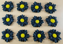 12 x Edible 3D 30mm Daisies Daisy flowers icing toppers, cake cupcakes T117