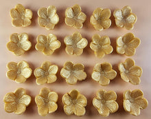 20 x Edible 3D 25mm Cherry Blossoms Flowers, icing toppers, cake cupcakes decorations T069