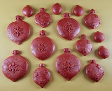 15 x Edible 3D 50mm Christmas Baubles, icing toppers, cake cupcakes decorations T091