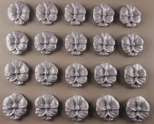 20 x Edible 3D 20mm flower flowers icing toppers, cake cupcakes decorations T028
