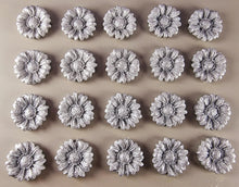 20 x Edible 3D 20mm flower flowers icing toppers, cake cupcakes decorations T020