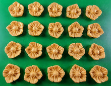 20 x Edible 3D 20mm flower flowers icing toppers, cake cupcakes decorations T032