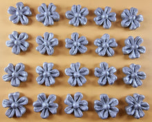 20 x Edible 3D 22mm flower flowers icing toppers, cake cupcakes decorations T031