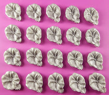 20 x Edible 3D 18mm flower flowers icing toppers, cake cupcakes decorations T033
