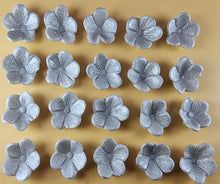 20 x Edible 3D 25mm Cherry Blossoms Flowers, icing toppers, cake cupcakes decorations T069